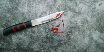 Школьника зарезали на новогодней ёлке в Тыве