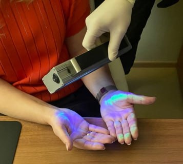 В Новосибирске экс-сотрудницу налоговой будут судить за миллионную взятку