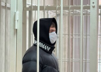 Сбившего шесть человек на остановке водителя отпустили из-под домашнего ареста в Новосибирске