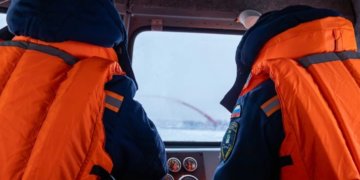 Новосибирские спасатели исполнили мечту 13-летнего мальчика