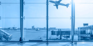 Незаконные поборы: аэропорты наконец отменили отдельную плату за регистрацию под давлением