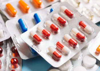 До 2027 года: Россия продолжает зависеть от зарубежных лекарств в иностранной упаковке