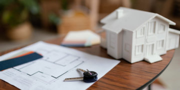 Крупнейшие банки приостанавливают выдачу семейной ипотеки на фоне новых правил программы