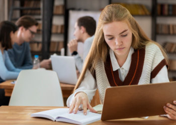 Минобрнауки РФ изменило правила поступления в вузы с 2026 года