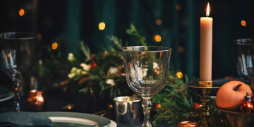 ВТБ: россияне оставляли больше чаевых на новогодних праздниках