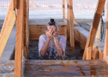 Воздержаться от крещенских купаний рекомендуют новосибирцам