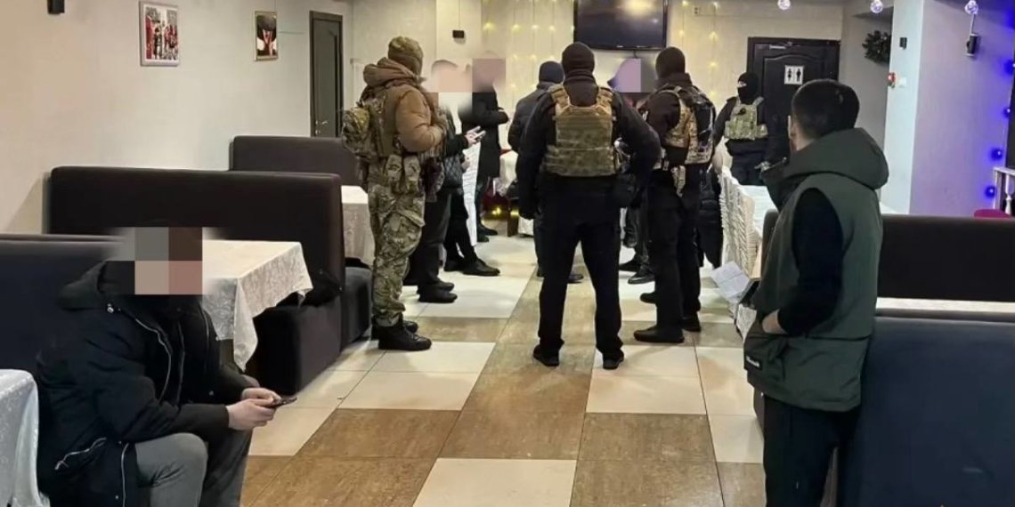 Полиция и Росгвардия провели масштабные рейды по проверке мигрантов в Новосибирске