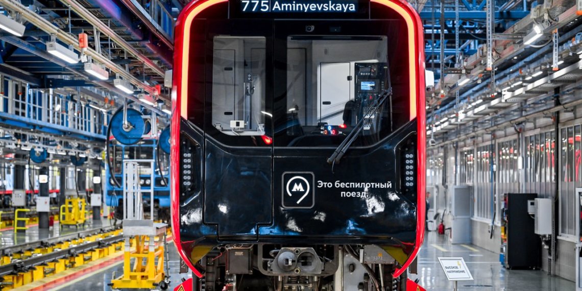 В России протестировали беспилотный поезд метро