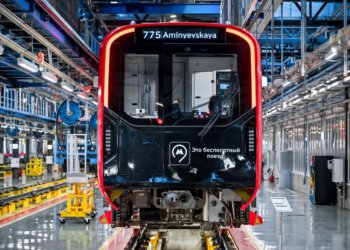 В России протестировали беспилотный поезд метро