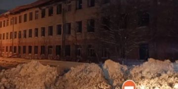 Из-за угрозы обрушения здания улицу Старощука частично перекрыли