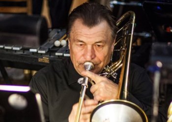 Скончался известный музыкант Новосибирского музыкального театра Александр Гагарин