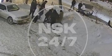 В центре Новосибирска снова произошла массовая драка