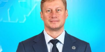 Ярослав Люзенков назначен главным тренером ХК «Сибирь»