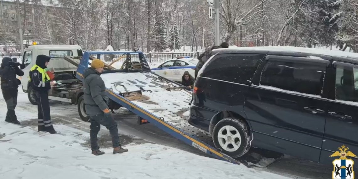 Новосибирцам выписали более 880 штрафов за неправильную парковку с начала 2026 года