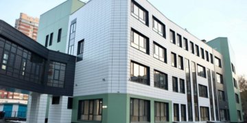 В Новосибирске построили новый корпус экономического лицея