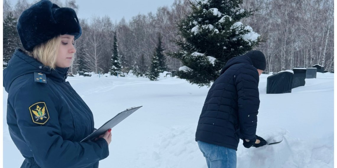 Задолжавшего детям 1,5 миллиона алиментщика отправили на кладбище в Новосибирске