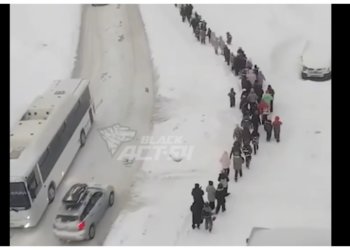 Учеников и преподавателей эвакуировали из новосибирских школ из-за угрозы минирования