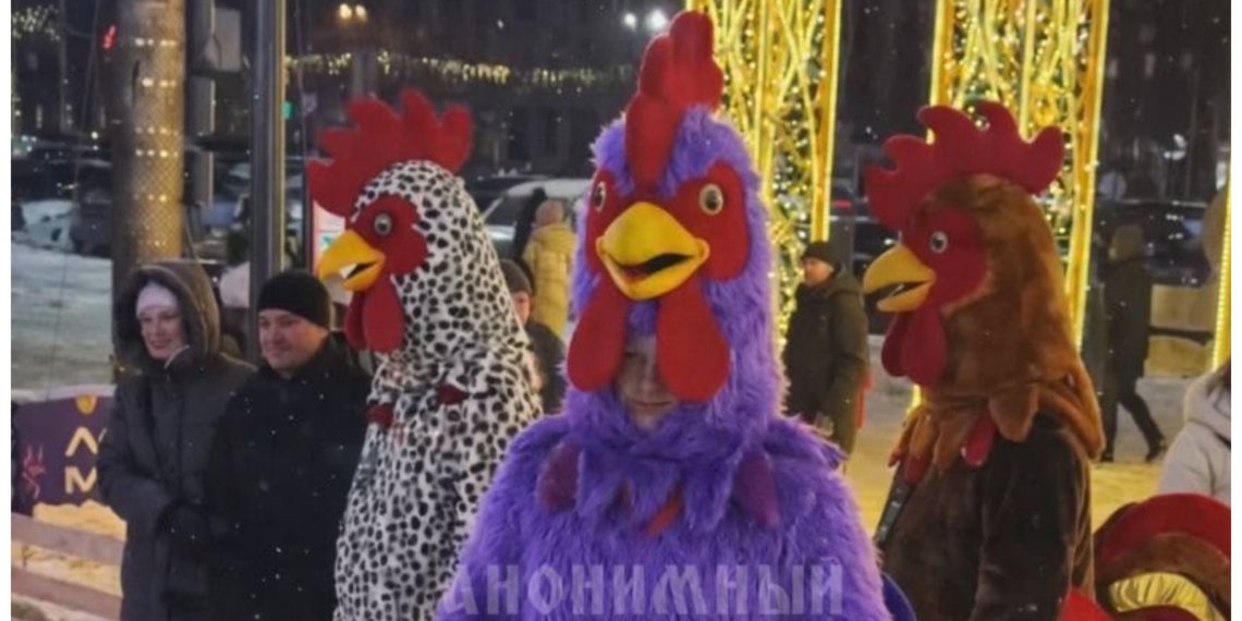 Петушиное ОПГ вымогает деньги у гуляющих по улице Ленина в Новосибирске