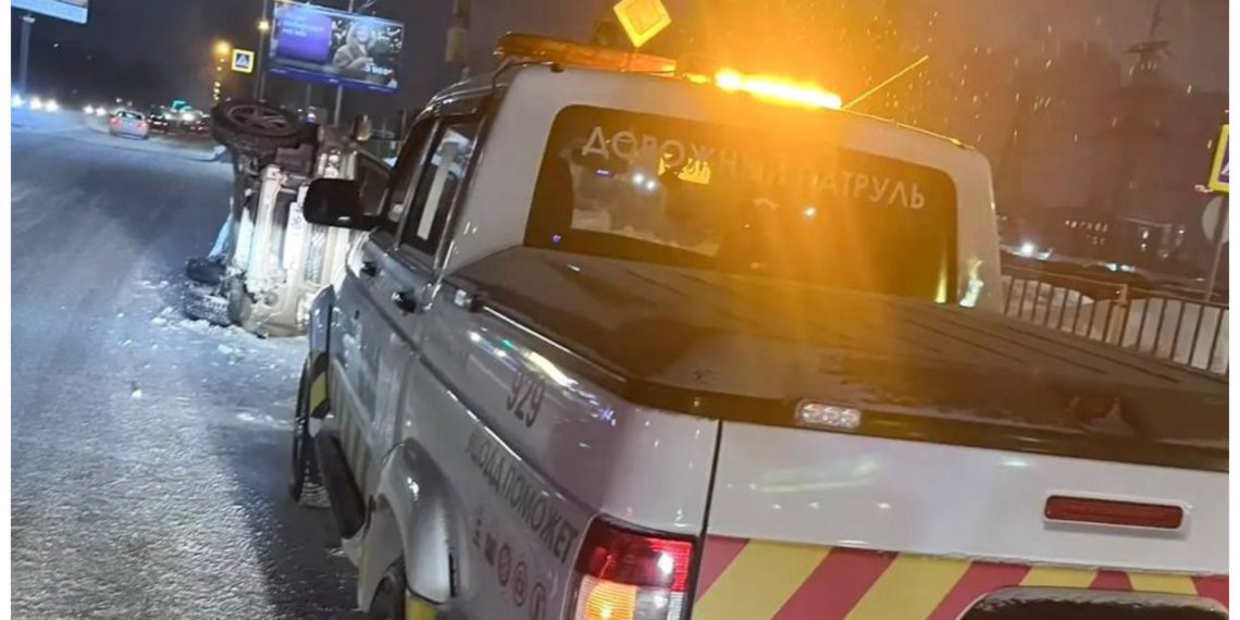 В Новосибирске мужчина перевернулся на автомобиле, но не пострадал