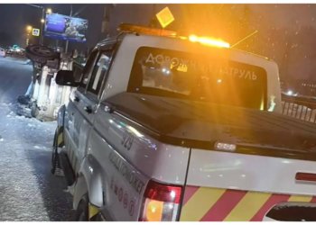 В Новосибирске мужчина перевернулся на автомобиле, но не пострадал