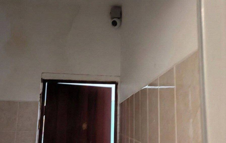 Прокуратура постановила убрать камеры из школьных туалетов в Новосибирске