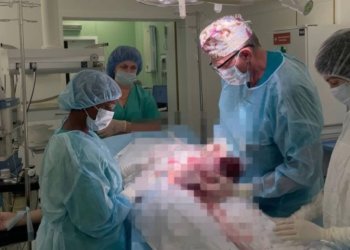 Ординатор из Нигерии провела успешную первую операцию в новосибирской больнице