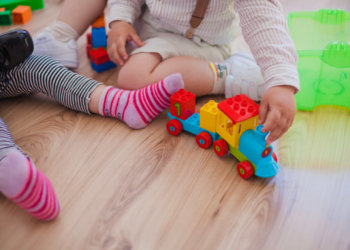 В России предложили продлить время работы детских садов до восьми вечера