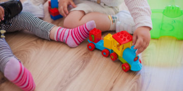 В России предложили продлить время работы детских садов до восьми вечера