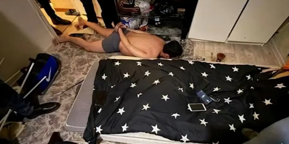 Подпольная «регистрационная служба»: как иностранцы наживались на мигрантах, продавая фальшивые бумаги