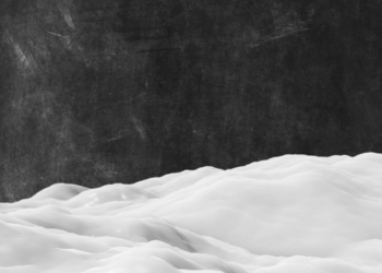 Крыша горнолыжного комплекса рухнула в Октябрьском районе Новосибирска