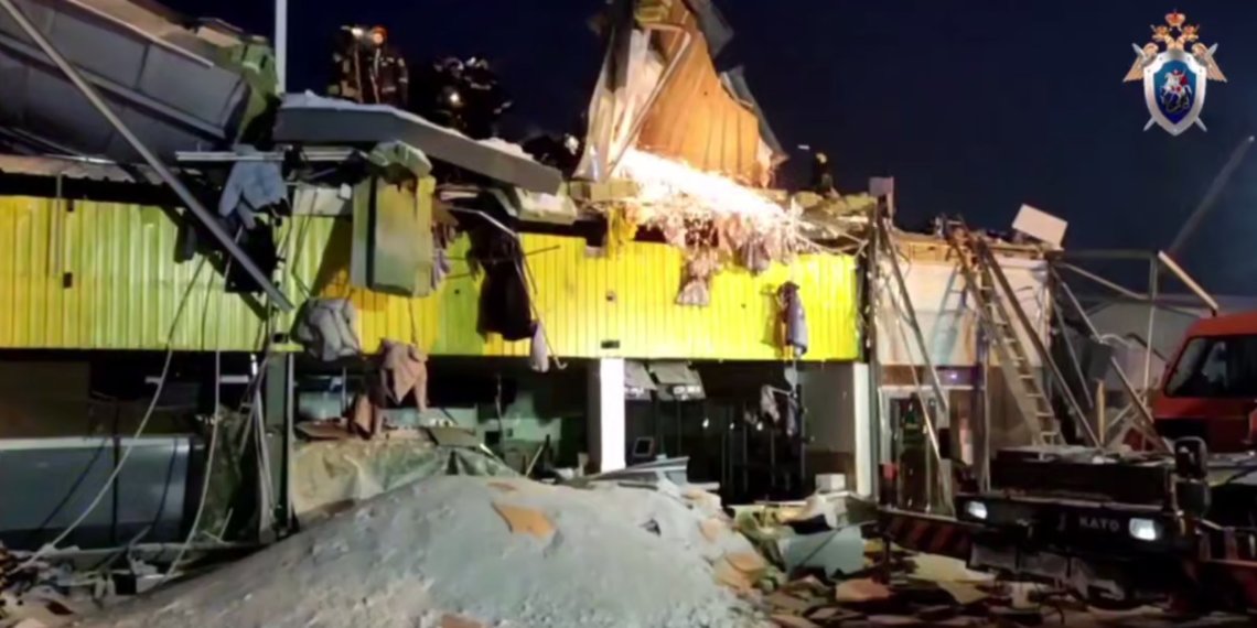 Эксперт назвал реальные причины обрушения ТЦ в Новосибирске