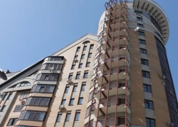 Около 600 жилкомплексов строится в Сибири при поддержке Сбера