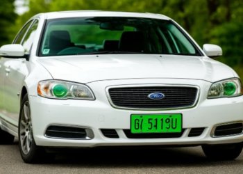 В России планируют расширить палитру цветных автомобильных номеров зелёными и бирюзовыми