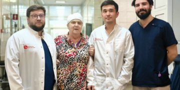 Новосибирские нейрохирурги удалили опухоль мозга 81-летней пациентке