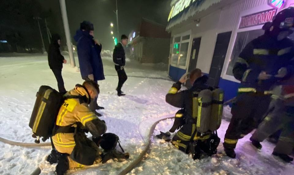 Заказы новосибирцев чуть не сожгла микроволновка в пункте выдачи Ozon