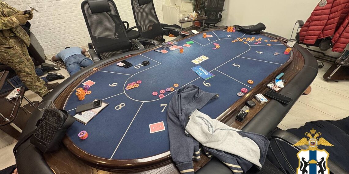 Силовики накрыли подпольный покерный клуб на Депутатской