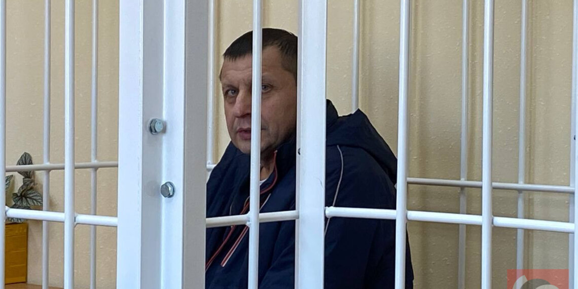 В Новосибирске начался суд над тираном, истязавшим жену и дочь