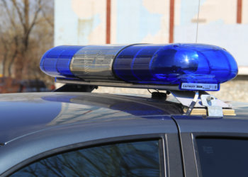 Хозяйка квартиры напала с ножом на гостей в Новосибирске