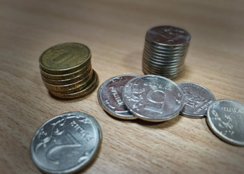 Центробанк снизил ключевую ставку до 15,5% годовых