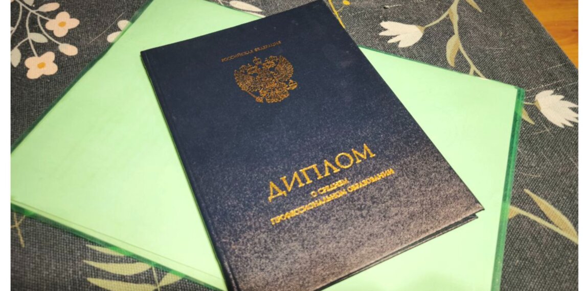 Бакалавров не тронут: Мишустин подтвердил сохранение всех прав при переходе на специалитет