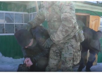 В Чулымском районе раскрыли нарколабораторию с видеоконтролем