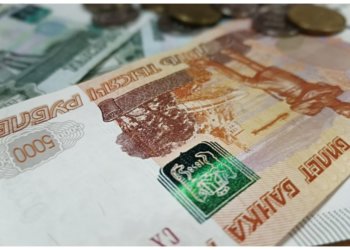 Судебные приставы из Красноярска наворовали у должников 11 миллионов рублей