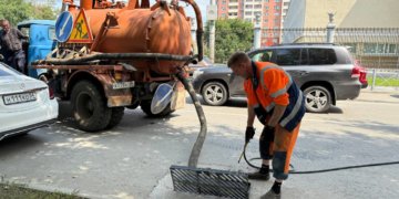 Максим Кудрявцев: Ливнёвку построят на проблемном участке улицы Петухова