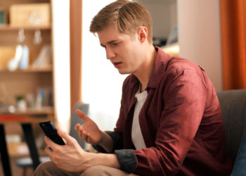 Подростка из Кузбасса оштрафовали за поиск экстремистских материалов