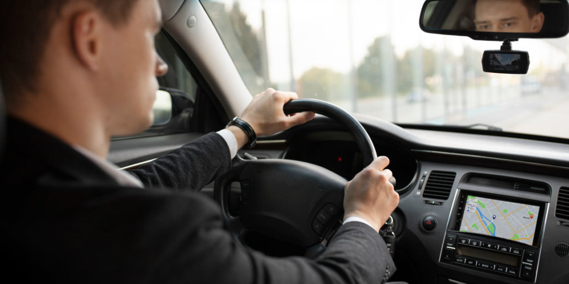 В России планируют снизить штрафы для такси без страховки пассажиров