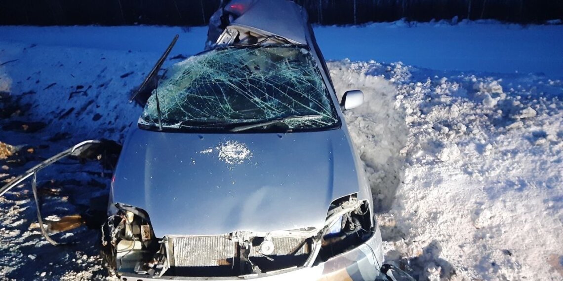 Водитель «Toyota Fielder» погиб после столкновения с фурой в Новосибирской области
