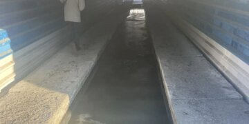 Власти прокомментировали потоп в переходе под трассой в Оби