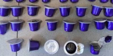 Новосибирская таможня изъяла 3 кг гашиша из посылки с БАДами из Таиланда