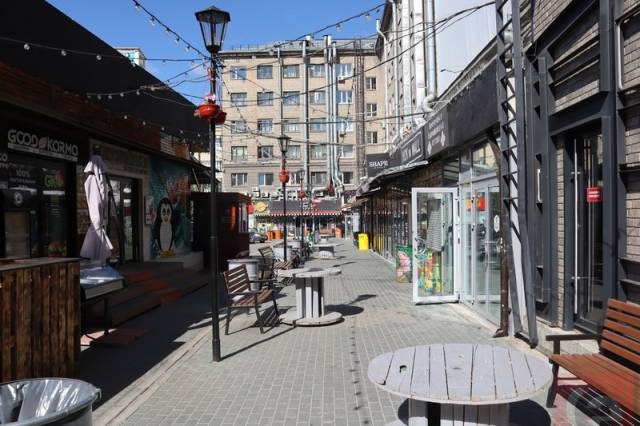 Ресторанный дворик не смог расширить участок земли в центре Новосибирска