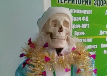 Врач перечислила неочевидные причины неприятного запаха изо рта